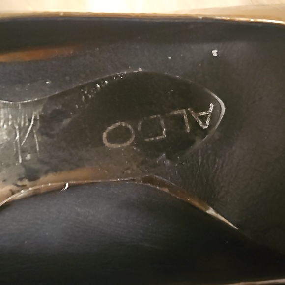 Aldo Women Gold Pump - Picture 4 of 4